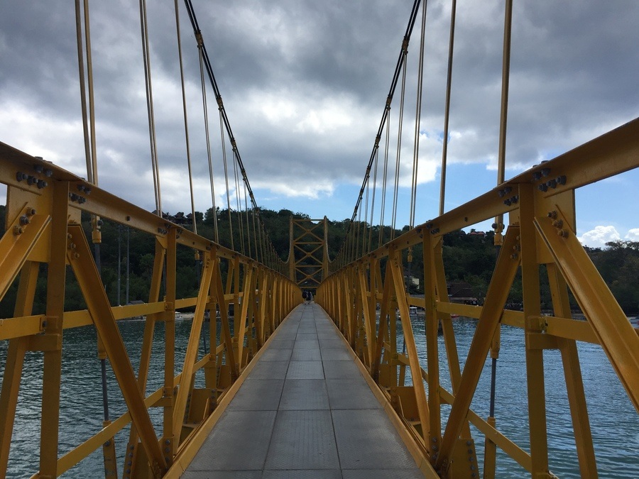 Nusa Lembongan Yellow Bridge Nusa Lembongan Yellow Bridge